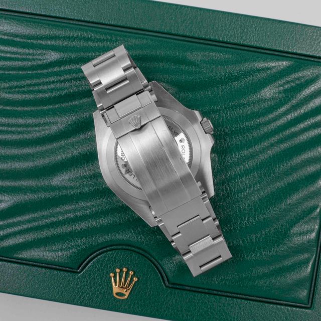 Rolex Sea-Dweller 126600 Image 3